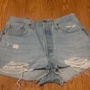 Levi’s Cut-off shorts